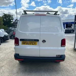 2020 Volkswagen Transporter T28 2.0TDI STARTLINE BUSINESS PACK SWB 110PS + AC Panel Van Diesel Ma... - Image 8