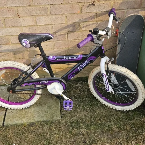 Girls bike