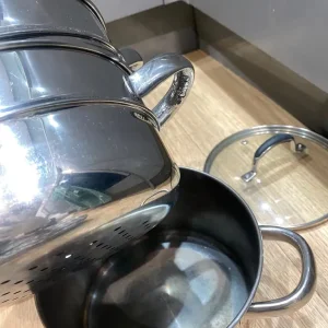 2 saucepans with lids and a steamer pan set - £14 (Wallisdown) - Image 3