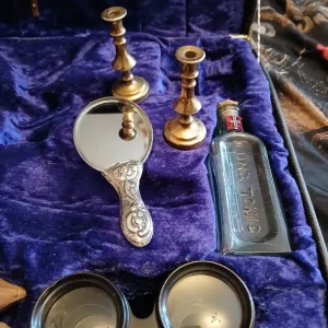 Vampire hunters kit prop - Image 3