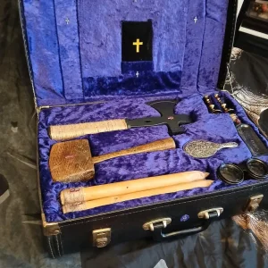 Vampire hunters kit prop - Image 6