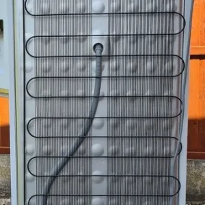 Beko Fridge Freezer with water dispenser in Excellent condition - Image 4