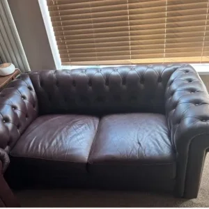 Chesterfield Sofas - Image 2