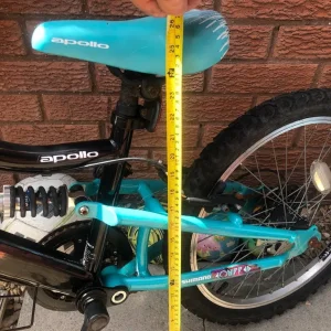 Girls bike - Image 4