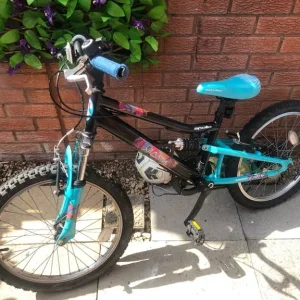 Girls bike