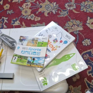 Nintendo Wii Console-Wii Fit Board,New Condition,2 Controllers, Cables, Games,& Manuals for Sale - Image 5