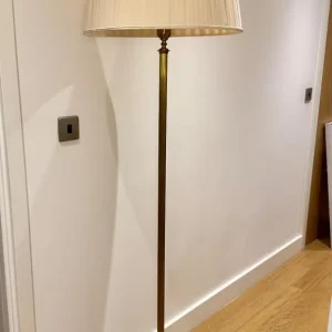 Luxury Floor Lamp | Beige | by Chelsom - Image 6