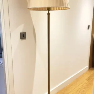 Luxury Floor Lamp | Beige | by Chelsom