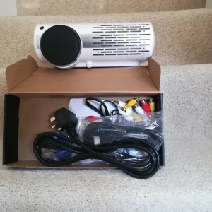 Yaber Y31 Projector for office or home - Image 2