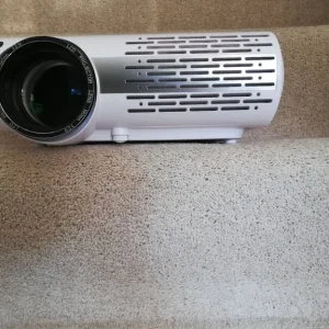 Yaber Y31 Projector for office or home - Image 5