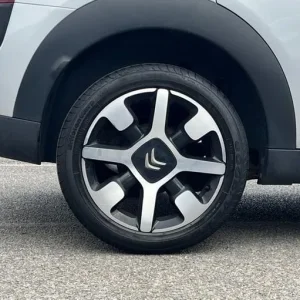 2018 Citroen C4 Cactus FLAIR | Rear View Camera | Satellite Navigation | Low Mileage Manual Hatch... - Image 8