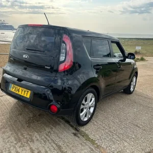 2014 Kia Soul 1.6 CRDi Connect Plus 5dr HATCHBACK Diesel Manual - Image 4