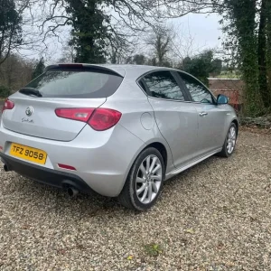 Alfa Romeo, GIULIETTA, Hatchback, 2012, Manual, 1956 (cc), 5 doors - Image 5