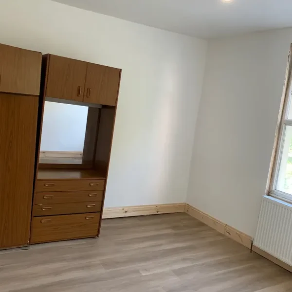 Spacious 6-Bed House for Rent – BS5 0TD