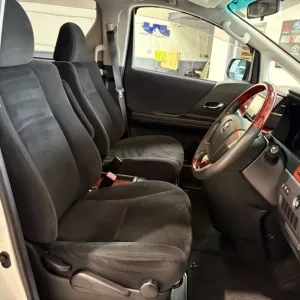 2010 Toyota Vellfire 2.4Z Platinum Selection2-Twin Power Doors-Power Tailgate-Foglights-Now In S ... - Image 7