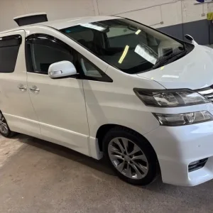 2010 Toyota Vellfire 2.4Z Platinum Selection2-Twin Power Doors-Power Tailgate-Foglights-Now In S ...