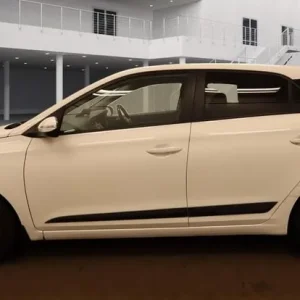 2015 Hyundai i20 1.4 Premium Auto Euro 6 5dr HATCHBACK Petrol Automatic - Image 4