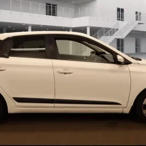 2015 Hyundai i20 1.4 Premium Auto Euro 6 5dr HATCHBACK Petrol Automatic - Image 5