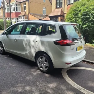 Vauxhall, ZAFIRA, MPV, 2015, Manual, 1956 (cc), 5 doors - Image 4