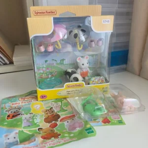 Sylvanian Families Rainy Day Duo Set with Box and Baby Forest Friends Blind Bag Bundle - Image 6