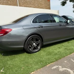 2017 Mercedes-Benz E-Class 2.0 E220d AMG Line G-Tronic+ Euro 6 (s/s) 4dr SALOON Diesel Automatic - Image 6