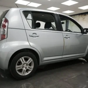 2008 Daihatsu Sirion 1.3 SE 5dr HATCHBACK Petrol Automatic - Image 5