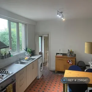 1 bedroom flat in Moorland Rd, Cardiff, CF24 (1 bed) (#2581347) - Image 6