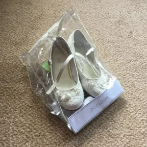 John Rocha Flowergirl dress, fur cape and matching shoes - Image 7