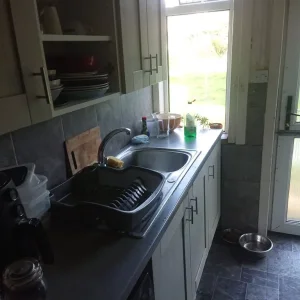 Dbl room available - Image 3