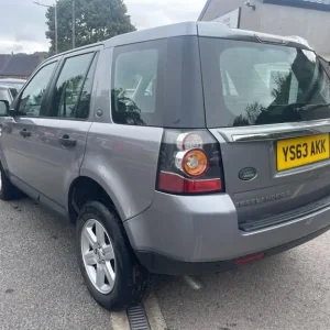 2013 63 LAND ROVER FREELANDER 2 2.2 TD4 GS 5DR DIESEL AUTOMATIC 4WD EURO 5 *FMDS - Image 4