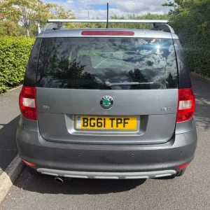 Skoda, YETI, Hatchback, 2011, Manual, 1390 (cc), 5 doors - Image 4