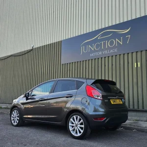 2015 Ford Fiesta 1.0T EcoBoost Titanium Euro 6 (s/s) 5dr HATCHBACK Petrol Manual - Image 8
