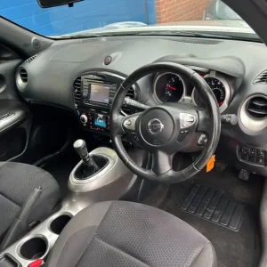 2012 Nissan Juke 1.5 dCi Acenta 5dr [Premium Pack] HATCHBACK Diesel Manual - Image 6