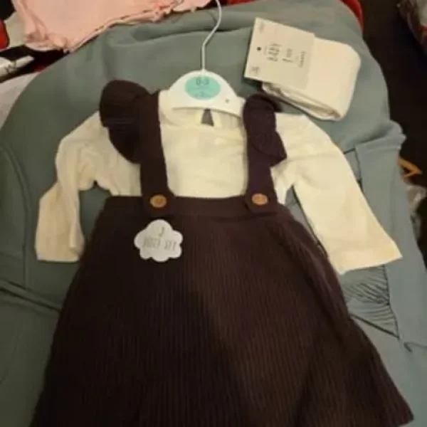 Baby clothes 0-3 months