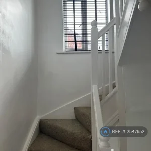 4 bedroom house in Lowry Close, Corby, NN18 (4 bed) (#2547652) - Image 7