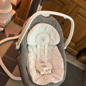 Joie 2 in 1 swing and rocker - Image 3