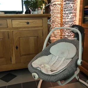 Joie 2 in 1 swing and rocker - Image 4