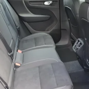 2025 Volvo XC40 2.0 B3P Plus Dark 5dr Auto ESTATE PETROL Automatic - Image 6