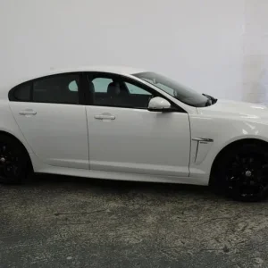 JAGUAR XF 2.2 d R-Sport White Auto Diesel 2014 - Image 4