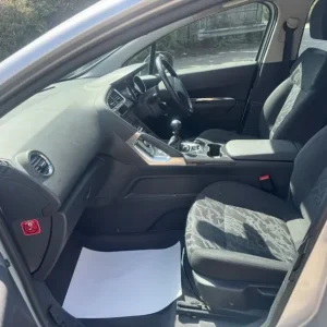 2012 62 PEUGEOT 3008 ACTIVE 1.6 HDI DIESEL*LOVELY CONDITION* 2 LADY OWNERS* - Image 5