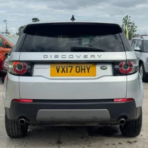 2017 Land Rover Discovery Sport 2.0 TD4 SE Tech SUV 5dr Diesel Manual 4WD Euro 6 (s/s) (180 ps) E... - Image 4