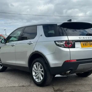 2017 Land Rover Discovery Sport 2.0 TD4 SE Tech SUV 5dr Diesel Manual 4WD Euro 6 (s/s) (180 ps) E... - Image 6