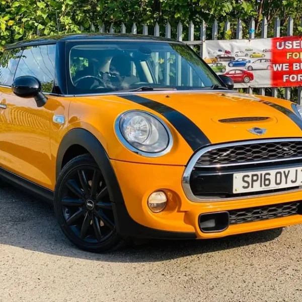 2016 MINI Hatch 2.0 Cooper S CHILI PACK TURBO ULEZ FREE MOT MAY 26. Hatchback Petrol Manual