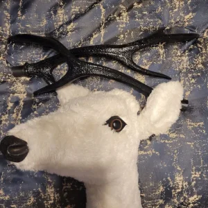 Ornamental deer head/reindeer