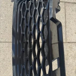 Range Rover Sport Gloss Black Front Grille Side Vents - Image 3