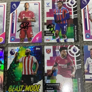 Hand signed football cards I don’t have a price so offer me one lowest I can go is 50 - Image 2