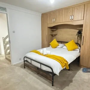 4 bedroom house in Yarmouth Crescent, London, N17 (4 bed) (#2521342) - Image 7