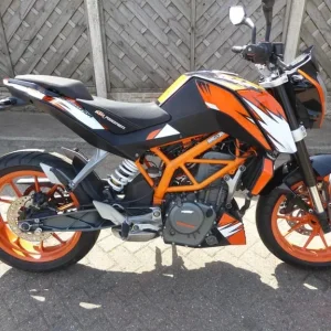 KTM DUKE 390 16 REG LOW MILES - Image 2