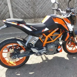 KTM DUKE 390 16 REG LOW MILES - Image 3
