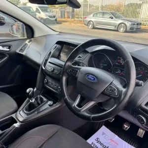 2016 Ford Focus 1.0T EcoBoost Zetec S Hatchback 5dr Petrol Manual Euro 6 (s/s) (125 ps) Hatchback... - Image 3